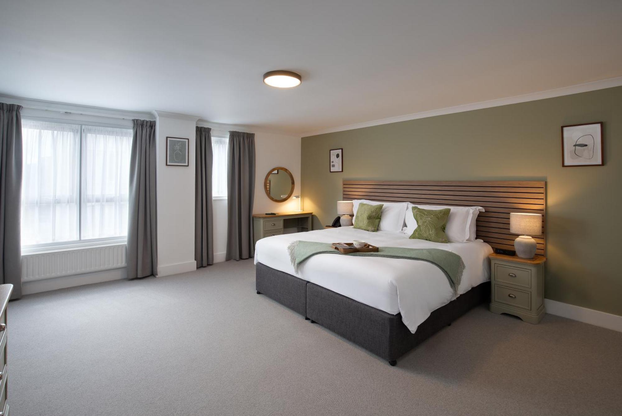 Monarch House - Serviced - Kensington London